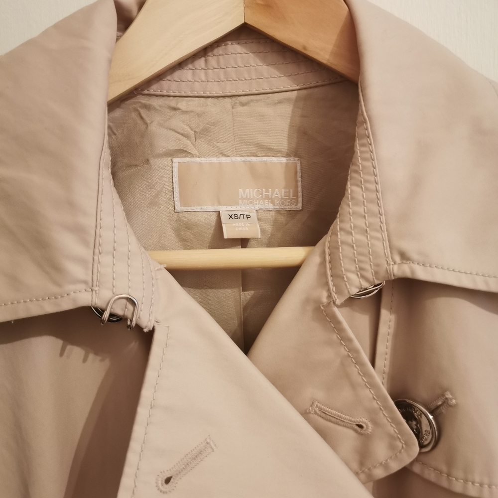 Water-resistant Trench Coat - Picture 3 of 3